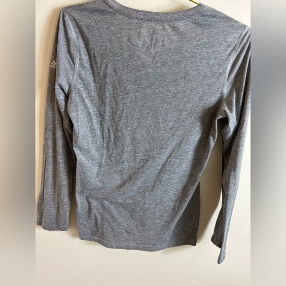 Long Sleeve Milwaukee Bucks T-Shirt - Picture 5 of 7